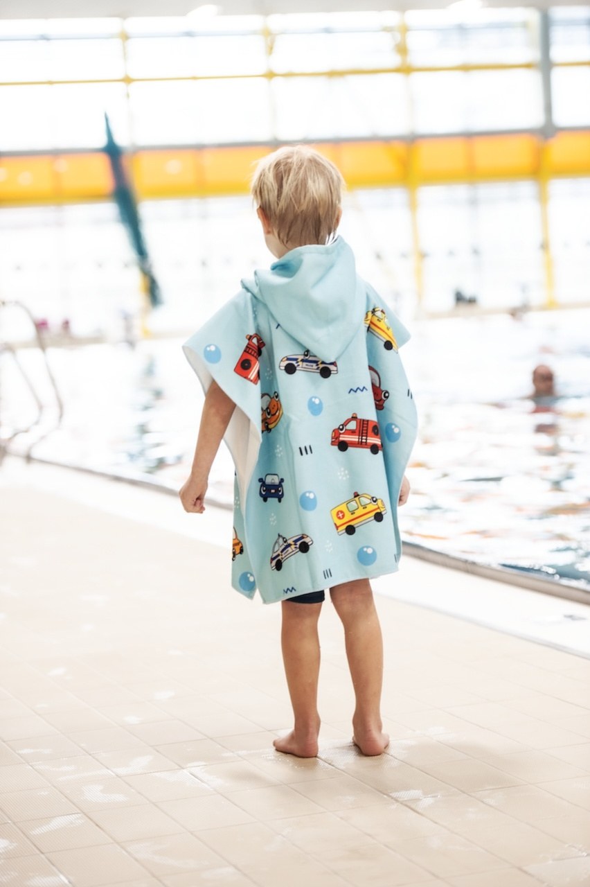 Детско пончо Aquakiddo Poncho Cars